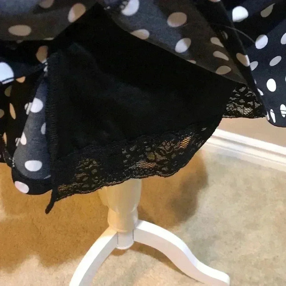 Guess Black & White Button Front Polka Dot Cap Sleeve Dress Lace Hem w/Pockets-S - Picture 9 of 9